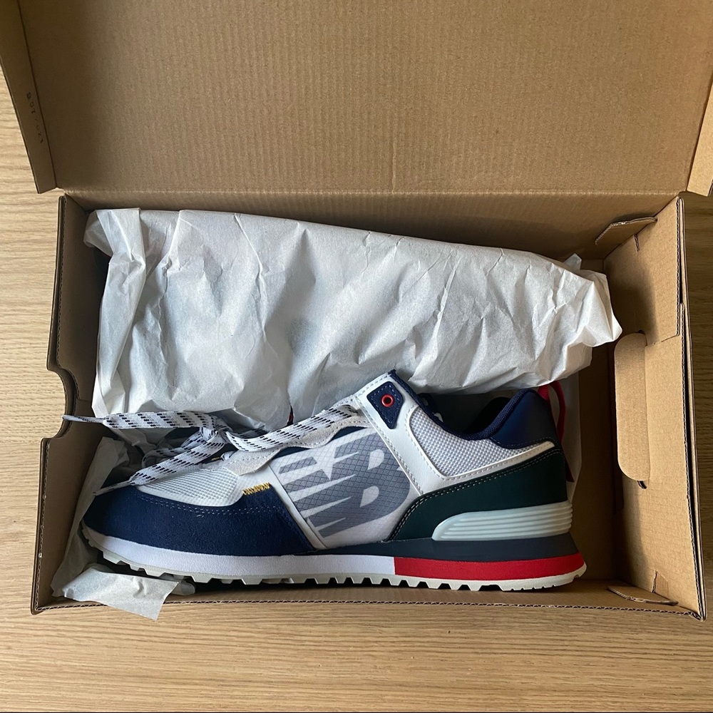 Men’s New Balance (BRAND NEW)
